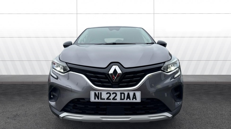 Renault Captur 1.3 TCE 140 Iconic 5dr Petrol Hatchback - Image 3