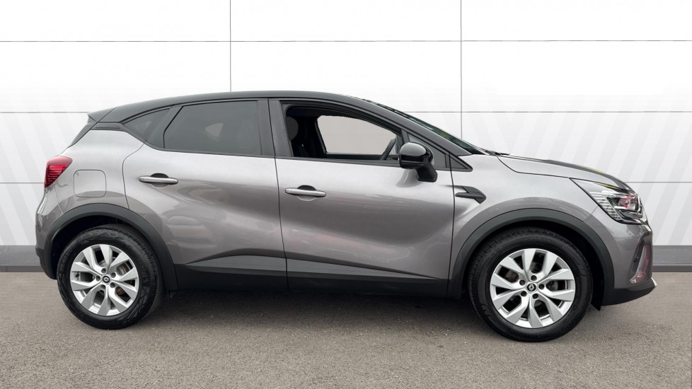 Renault Captur 1.3 TCE 140 Iconic 5dr Petrol Hatchback - Image 5