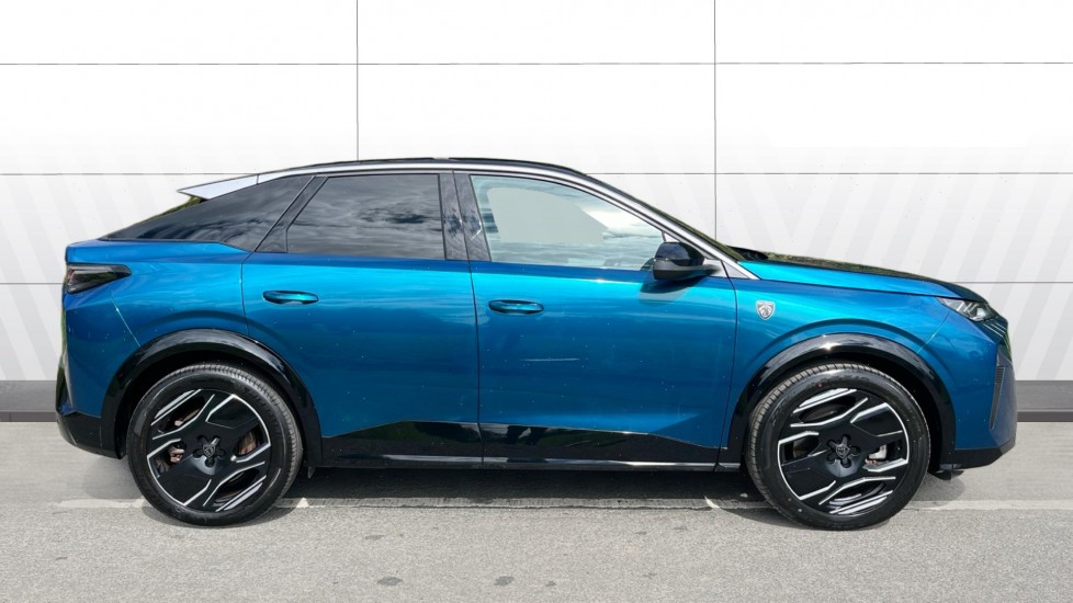 Peugeot 3008 157kW GT 73kWh 5dr Auto Electric Estate - Image 5