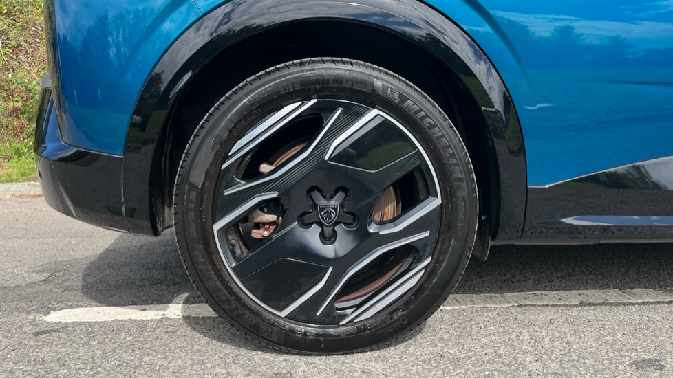 Peugeot 3008 157kW GT 73kWh 5dr Auto Electric Estate - Image 7