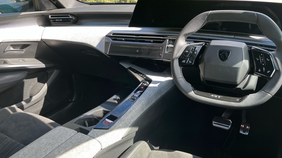 Peugeot 3008 157kW GT 73kWh 5dr Auto Electric Estate - Image 13