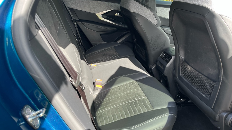 Peugeot 3008 157kW GT 73kWh 5dr Auto Electric Estate - Image 16