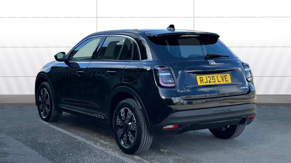 Fiat 600 1.2 Hybrid 48V 5dr eDCT-6 Petrol Hatchback - Image 1