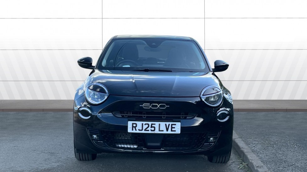 Fiat 600 1.2 Hybrid 48V 5dr eDCT-6 Petrol Hatchback - Image 2
