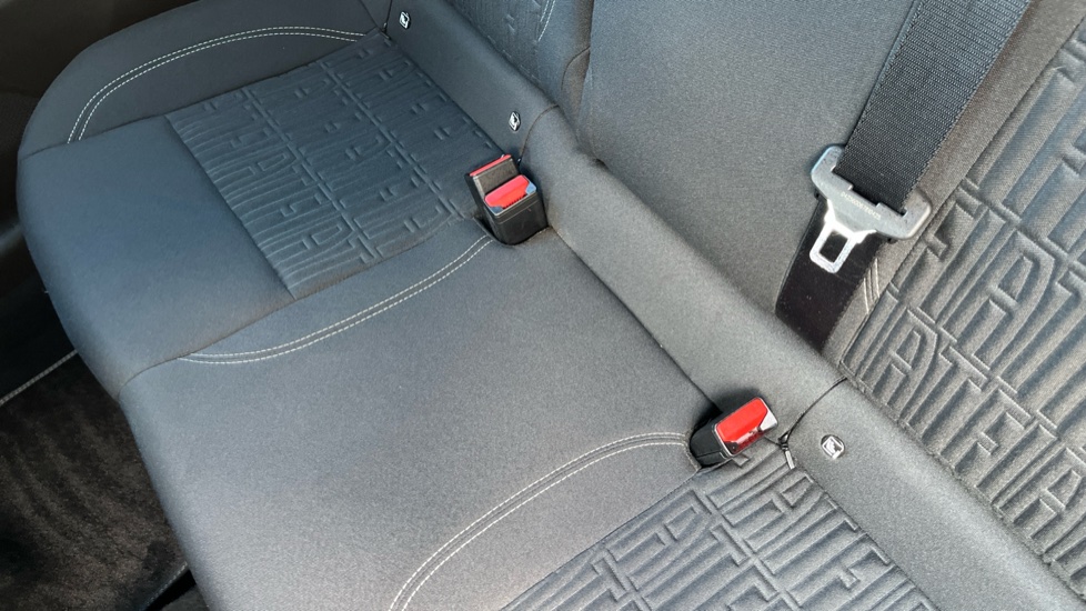 Fiat 600 1.2 Hybrid 48V 5dr eDCT-6 Petrol Hatchback - Image 16