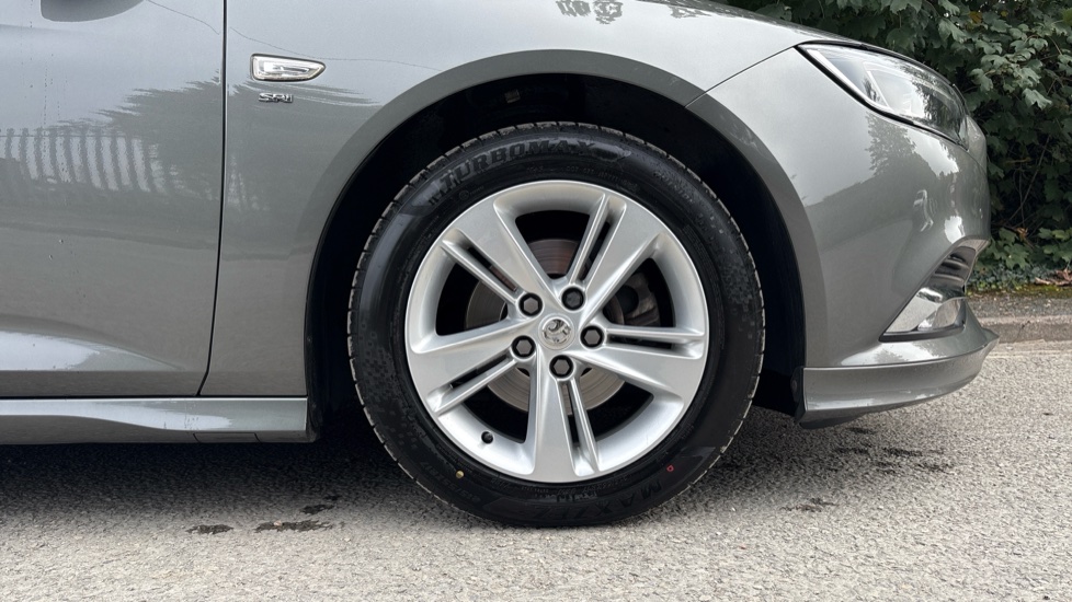 Vauxhall Insignia 1.6 Turbo D ecoTec [136] SRi Vx-line Nav 5dr Diesel Hatchback - Image 7