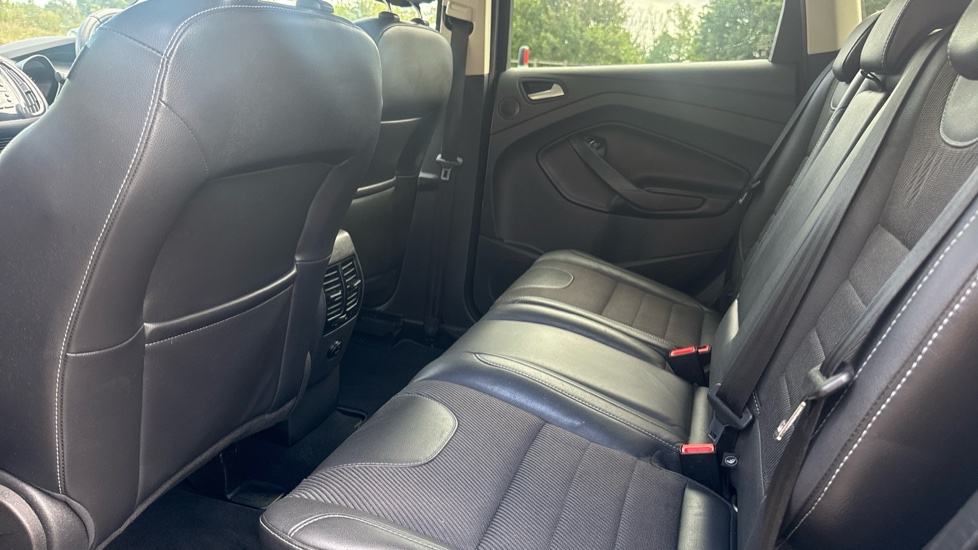 Ford Kuga 2.0 TDCi 180 Titanium 5dr Diesel Estate - Image 16