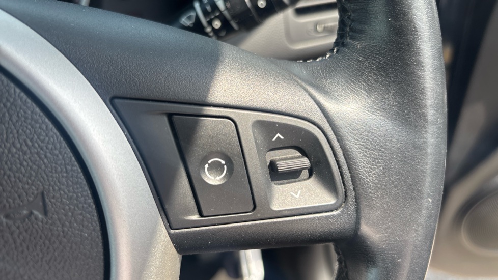 Kia Venga 1.6 2 5dr Auto [6] Petrol Hatchback - Image 43