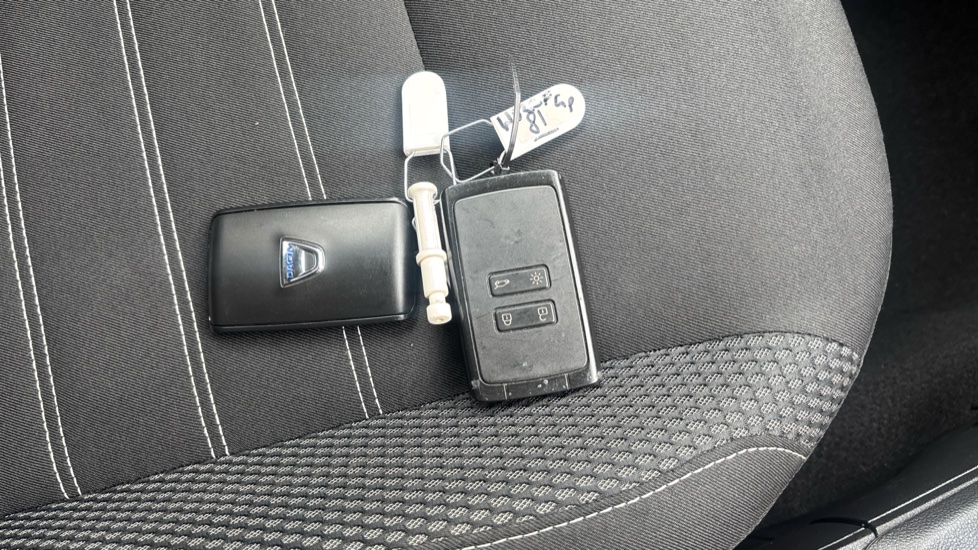 Dacia Duster 1.0 TCe 90 Prestige 5dr Petrol Estate - Image 20
