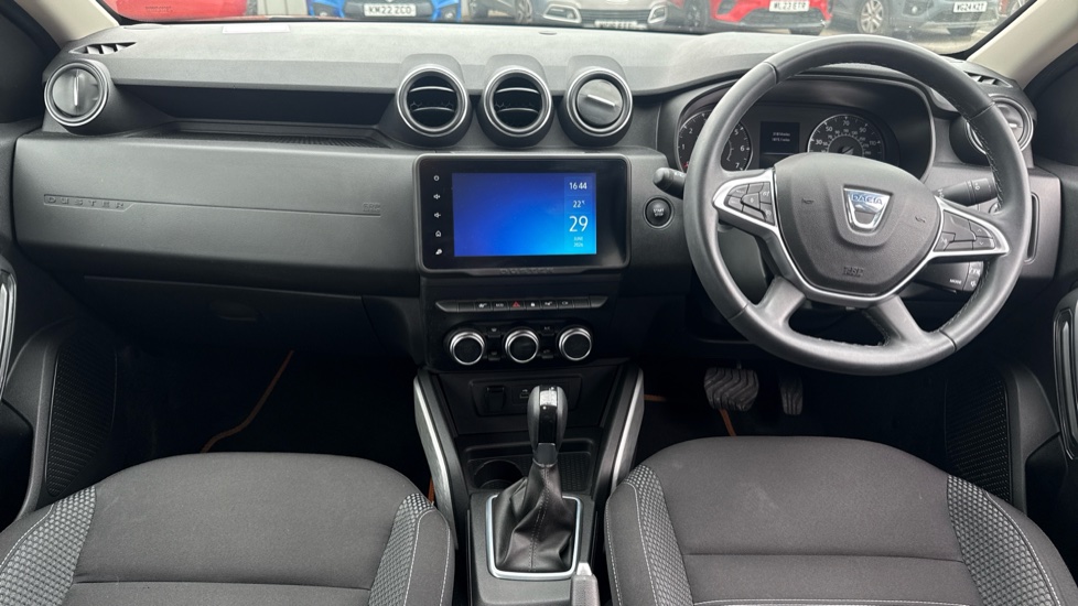 Dacia Duster 1.3 TCe 150 Prestige 5dr EDC Petrol Estate - Image 10