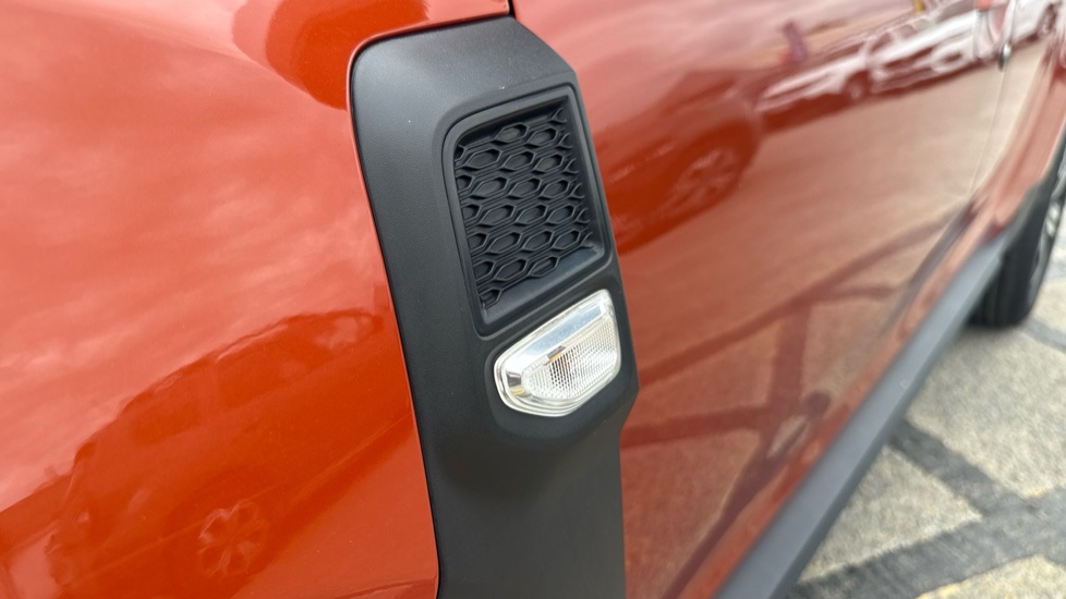 Dacia Duster 1.3 TCe 150 Prestige 5dr EDC Petrol Estate - Image 29