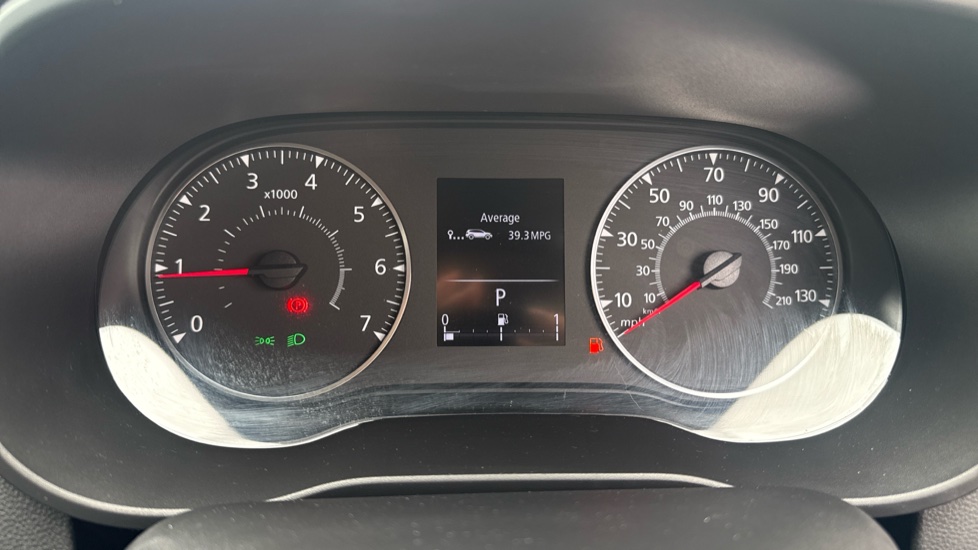 Dacia Duster 1.3 TCe 150 Prestige 5dr EDC Petrol Estate - Image 47