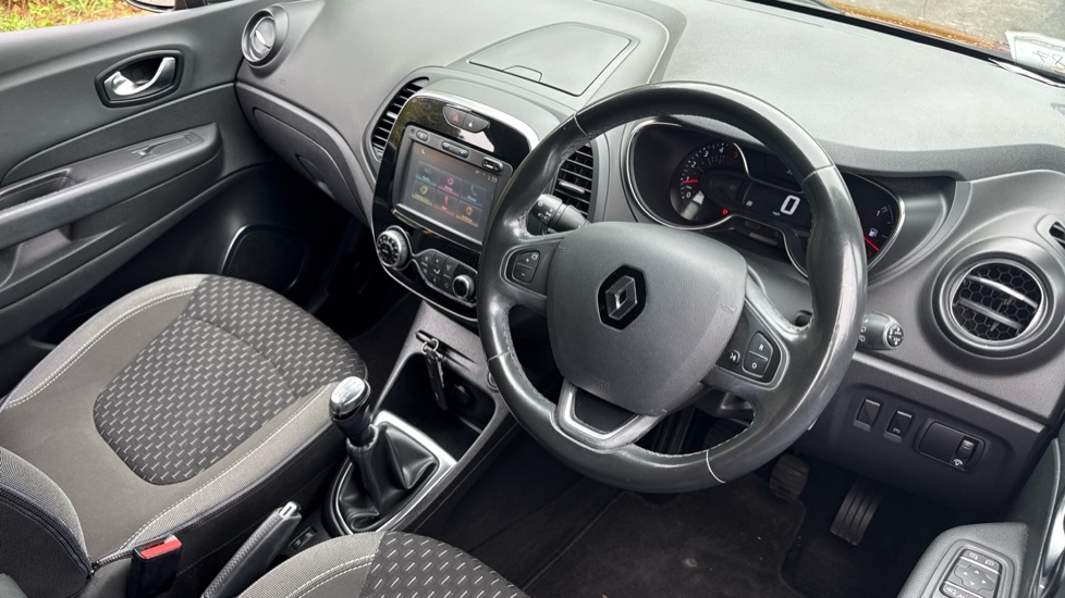 Renault Captur 1.5 dCi 90 Dynamique S Nav 5dr Diesel Hatchback - Image 11