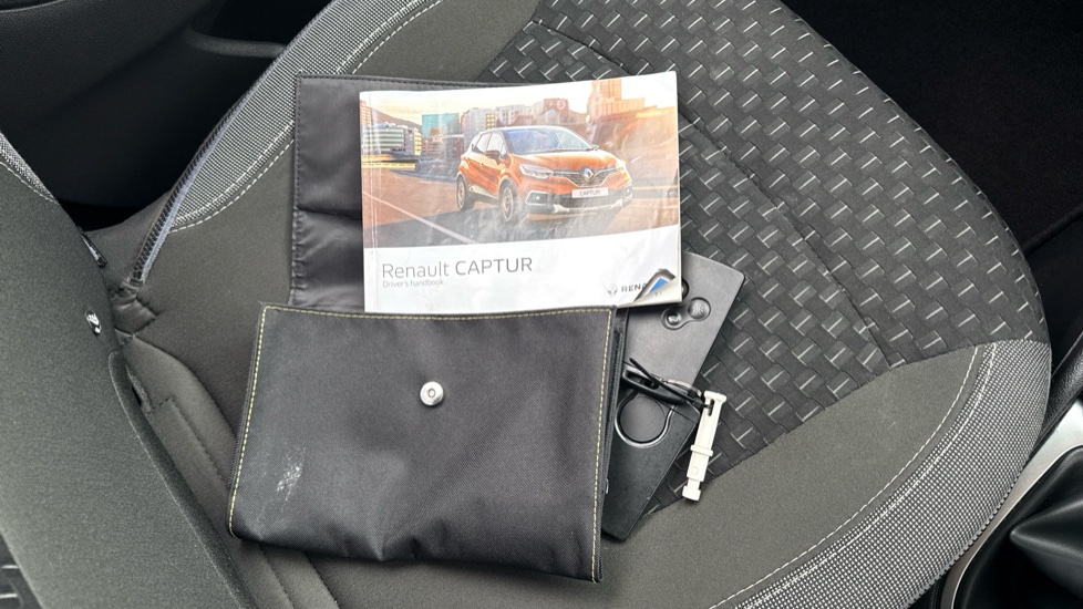 Renault Captur 1.5 dCi 90 Dynamique S Nav 5dr Diesel Hatchback - Image 19