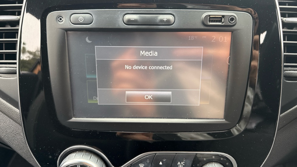 Renault Captur 1.5 dCi 90 Dynamique S Nav 5dr Diesel Hatchback - Image 27
