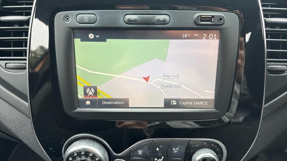 Renault Captur 1.5 dCi 90 Dynamique S Nav 5dr Diesel Hatchback - Image 29