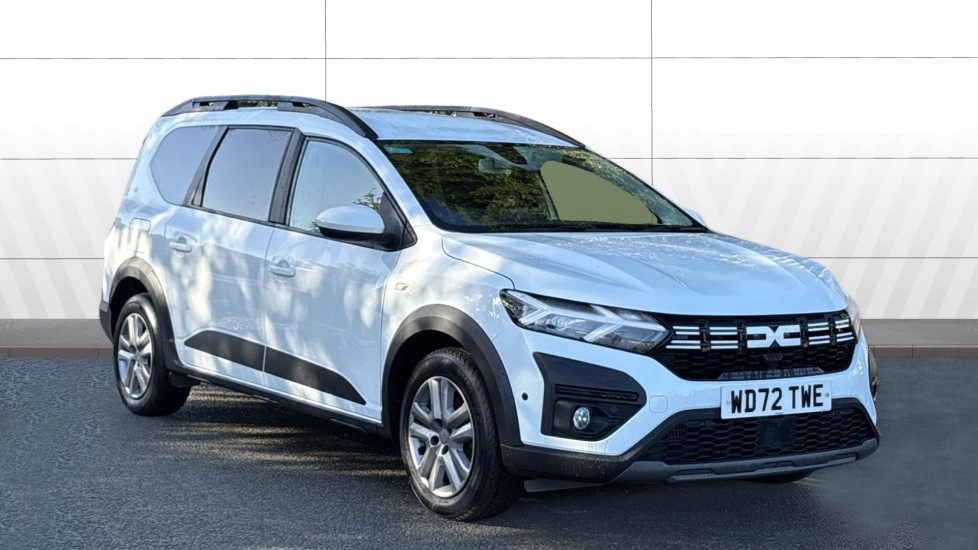 Dacia Jogger 1.0 TCe Expression 5dr Petrol Estate - Image 1