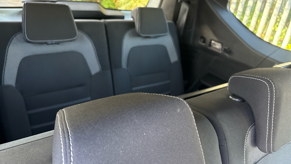 Dacia Jogger 1.0 TCe Expression 5dr Petrol Estate - Image 21