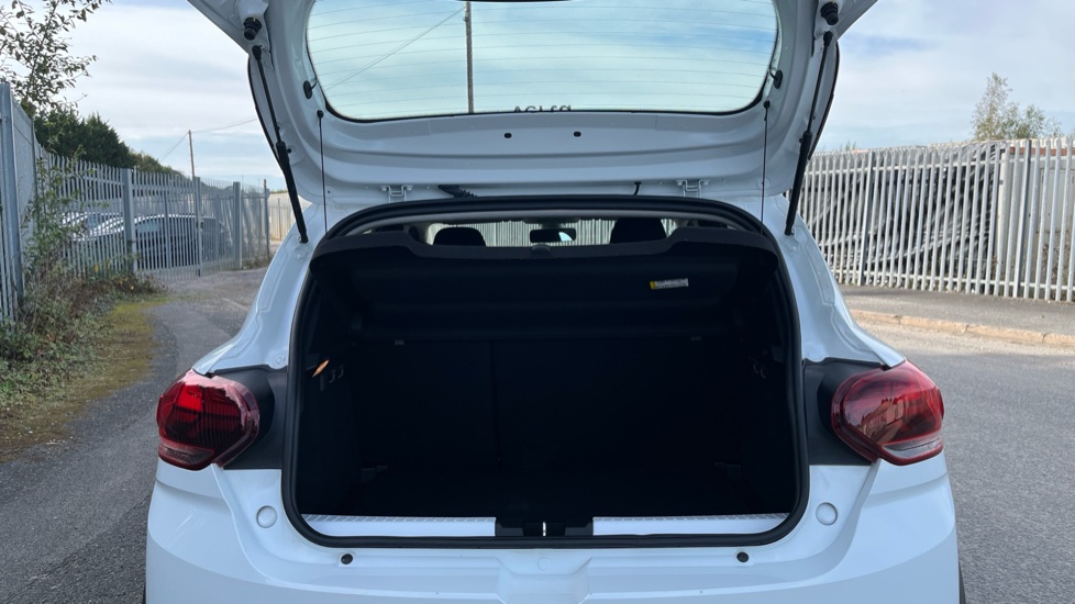 Dacia Sandero Stepway 1.0 TCe Extreme 5dr Petrol Hatchback - Image 4