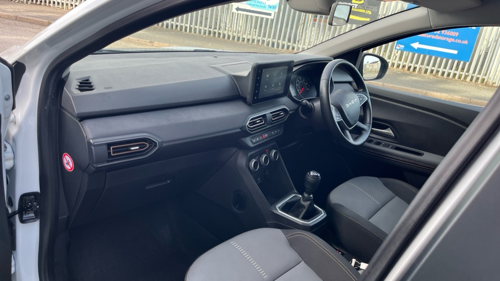 Dacia Sandero Stepway 1.0 TCe Extreme 5dr Petrol Hatchback - Image 9
