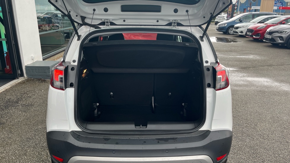 Vauxhall Crossland X 1.2T [110] Griffin 5dr [6 Spd] [Start Stop] Petrol Hatchback - Image 4