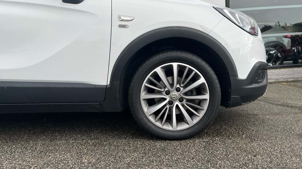 Vauxhall Crossland X 1.2T [110] Griffin 5dr [6 Spd] [Start Stop] Petrol Hatchback - Image 7