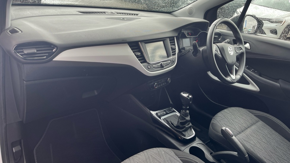 Vauxhall Crossland X 1.2T [110] Griffin 5dr [6 Spd] [Start Stop] Petrol Hatchback - Image 9