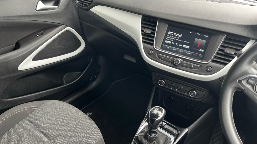 Vauxhall Crossland X 1.2T [110] Griffin 5dr [6 Spd] [Start Stop] Petrol Hatchback - Image 14