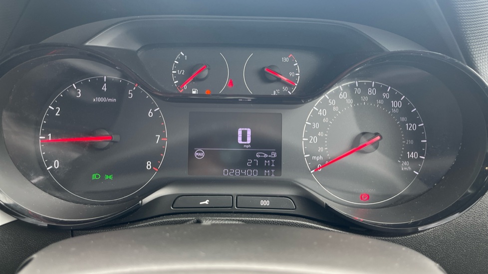 Vauxhall Crossland X 1.2T [110] Griffin 5dr [6 Spd] [Start Stop] Petrol Hatchback - Image 18