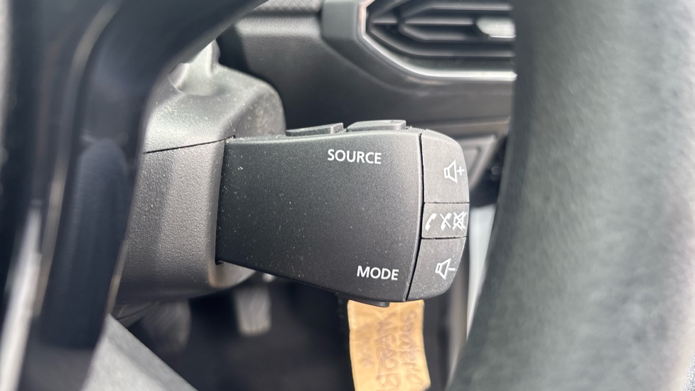 Dacia Sandero 1.0 SCe Essential 5dr Petrol Hatchback - Image 35