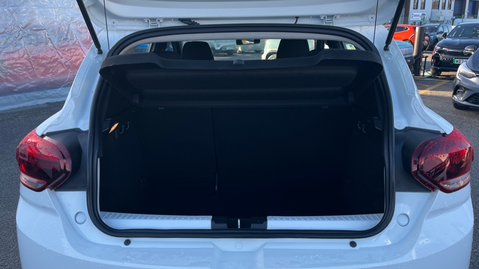 Dacia Sandero 1.0 SCe Essential 5dr Petrol Hatchback - Image 4