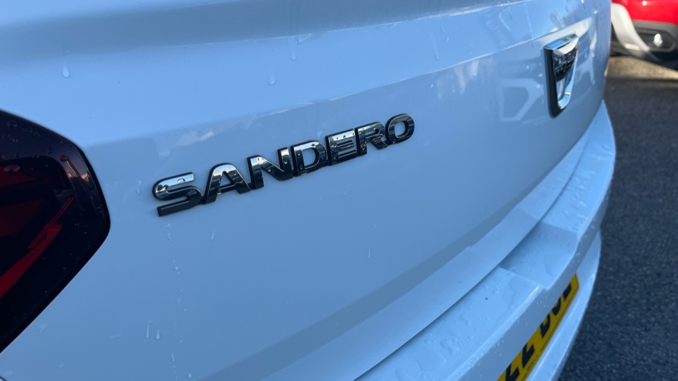 Dacia Sandero 1.0 SCe Essential 5dr Petrol Hatchback - Image 31