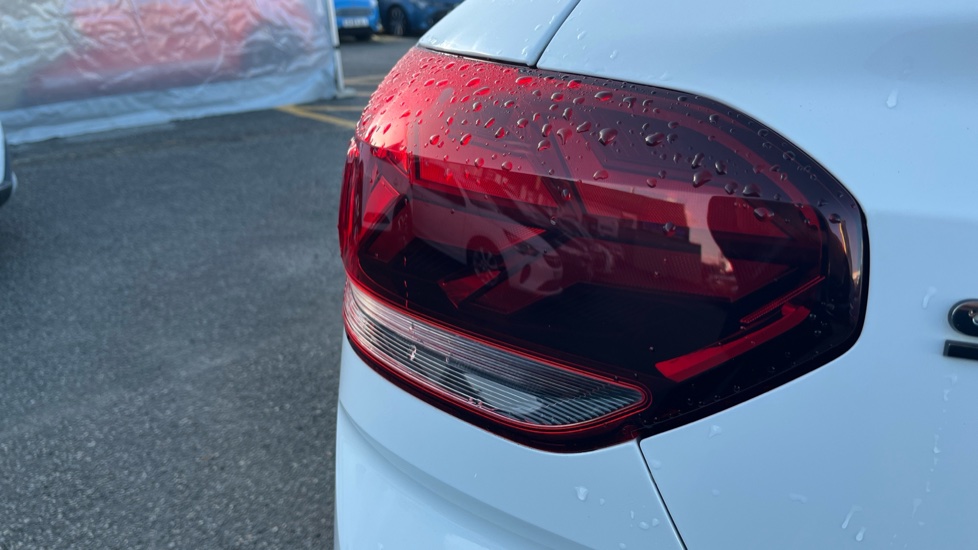 Dacia Sandero 1.0 SCe Essential 5dr Petrol Hatchback - Image 32