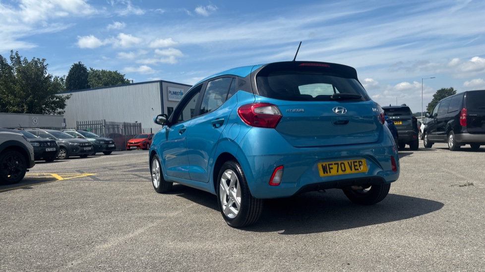 Hyundai i10 1.2 MPi SE Connect 5dr Auto Petrol Hatchback - Image 23