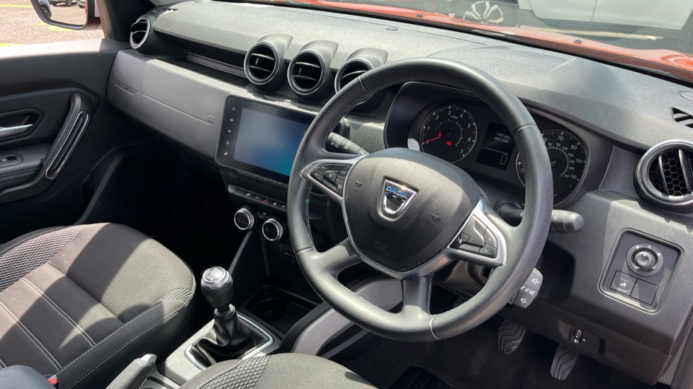 Dacia Duster 1.3 TCe 130 Prestige 5dr Petrol Estate - Image 11