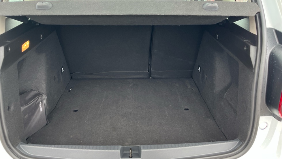 Dacia Duster 1.0 TCe 90 Essential 5dr Petrol Estate - Image 4