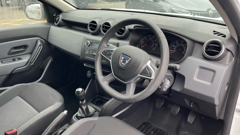 Dacia Duster 1.0 TCe 90 Essential 5dr Petrol Estate - Image 11