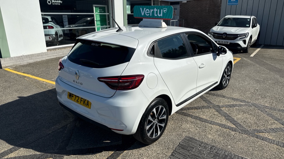 Renault Clio 1.0 TCe 90 Iconic Edition 5dr Petrol Hatchback - Image 41