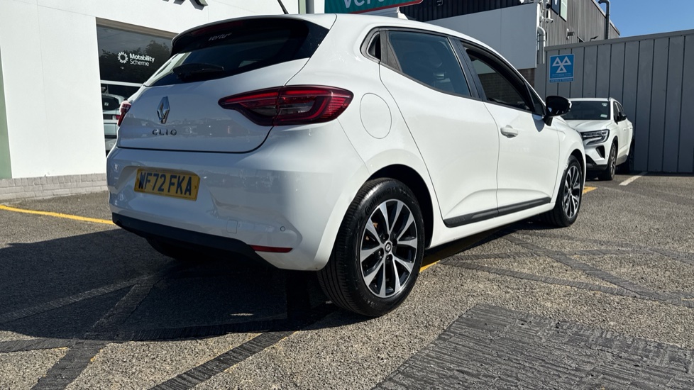 Renault Clio 1.0 TCe 90 Iconic Edition 5dr Petrol Hatchback - Image 42