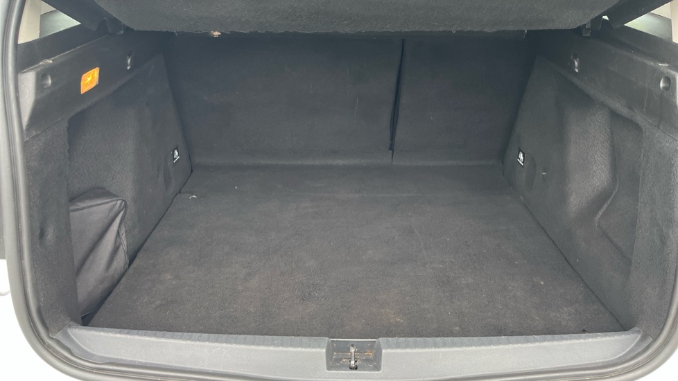 Dacia Duster 1.0 TCe 100 Essential 5dr Bi Fuel Estate - Image 4