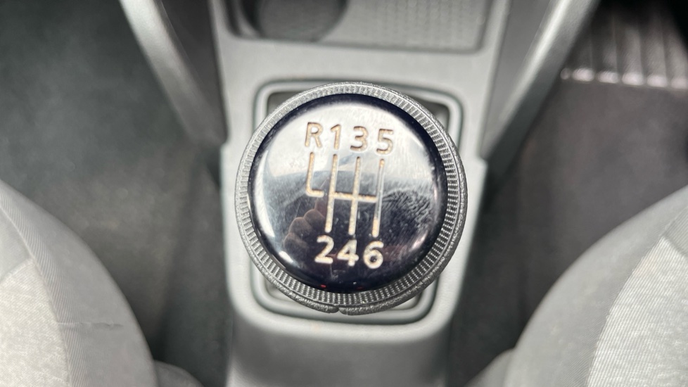 Dacia Duster 1.0 TCe 100 Essential 5dr Bi Fuel Estate - Image 34
