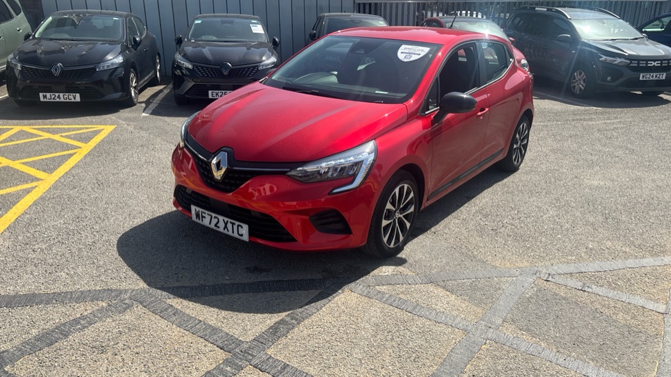 Renault Clio 1.0 TCe 90 Evolution 5dr Petrol Hatchback - Image 30