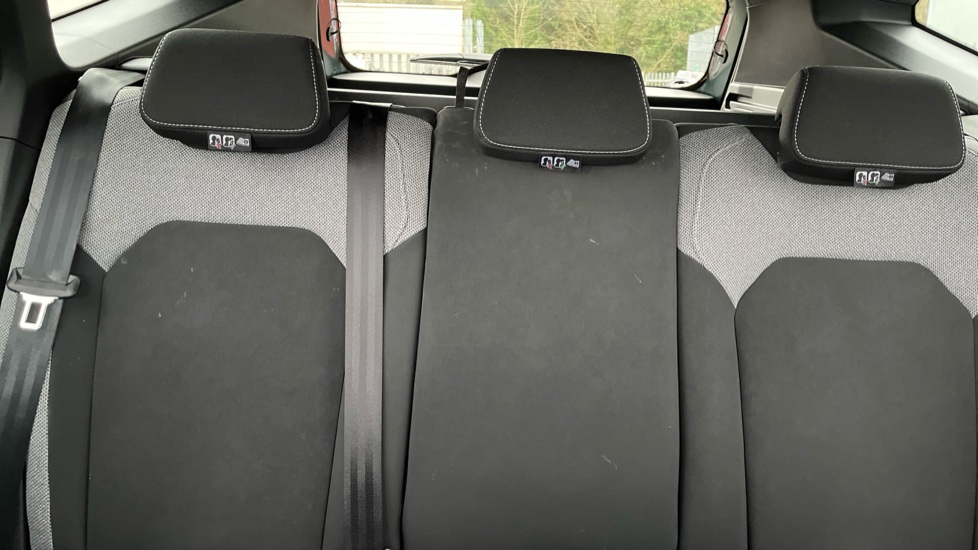 Dacia Bigster 1.8 Hybrid 155 Journey 5dr Auto Hybrid Estate - Image 15