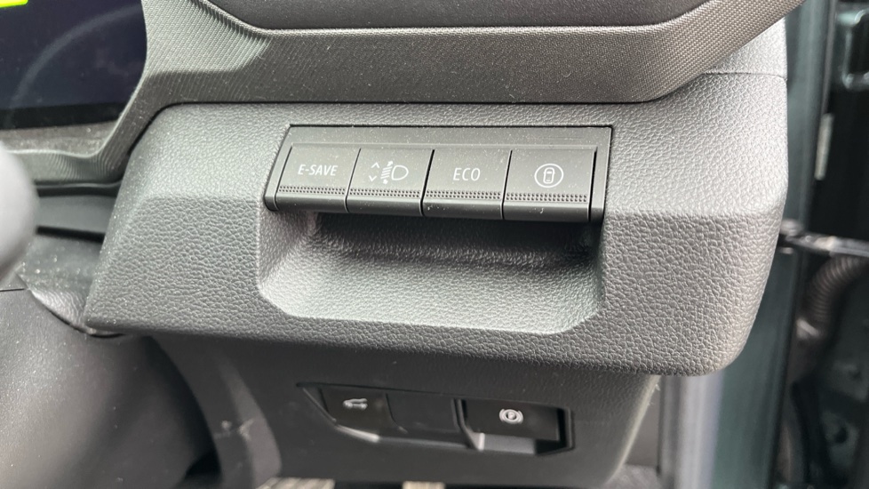 Dacia Bigster 1.8 Hybrid 155 Journey 5dr Auto Hybrid Estate - Image 26