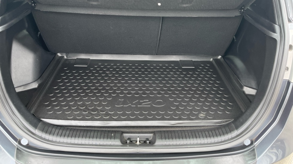 Hyundai ix20 1.4 Blue Drive SE 5dr Petrol Hatchback - Image 4