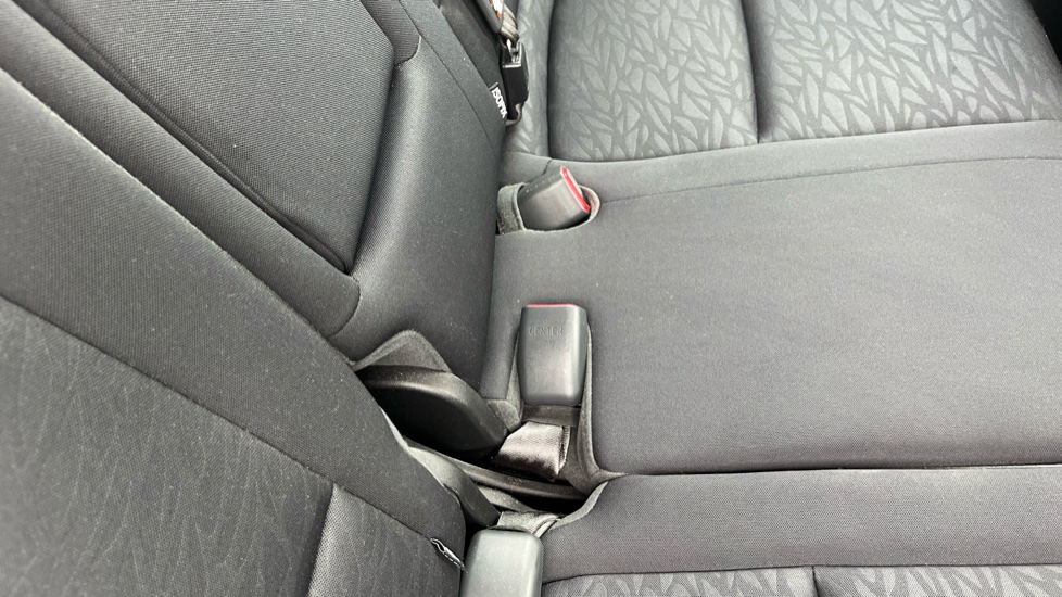 Hyundai ix20 1.4 Blue Drive SE 5dr Petrol Hatchback - Image 17