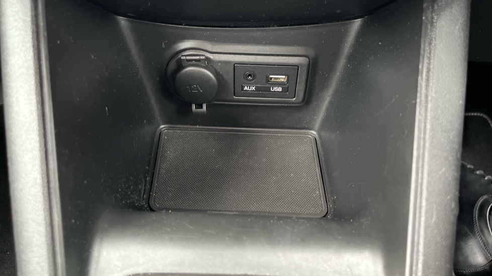 Hyundai ix20 1.4 Blue Drive SE 5dr Petrol Hatchback - Image 35
