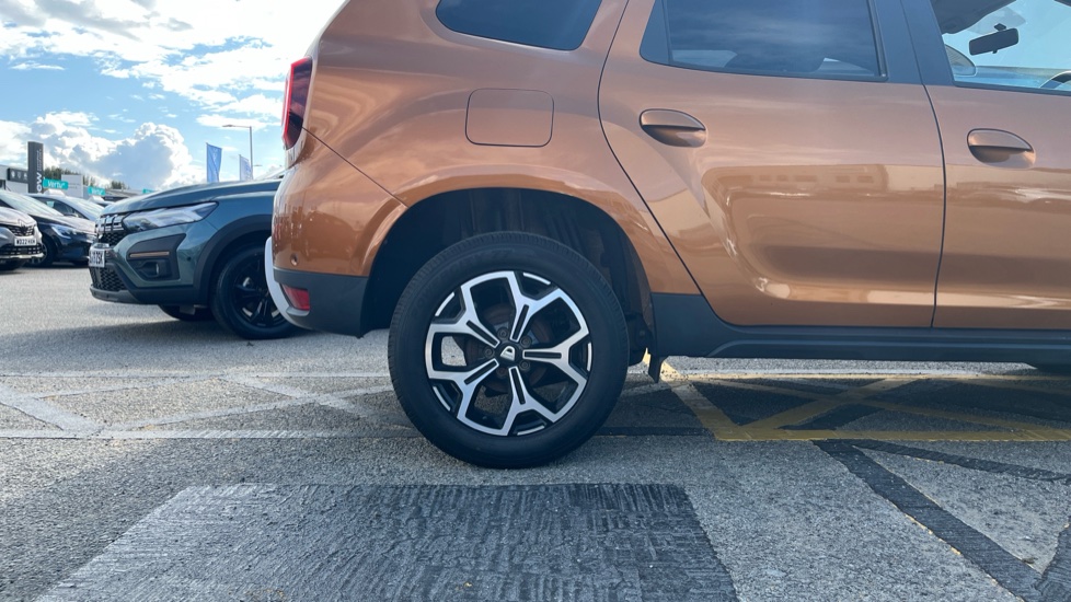 Dacia Duster 1.0 TCe 100 Prestige 5dr Bi Fuel Estate - Image 7