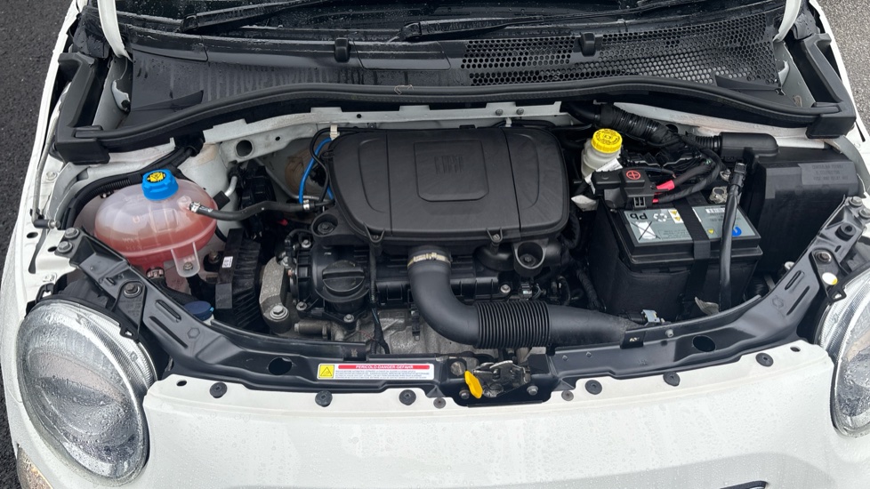Fiat 500 1.0 Mild Hybrid Dolcevita [Part Leather] 3dr Petrol Hatchback - Image 8