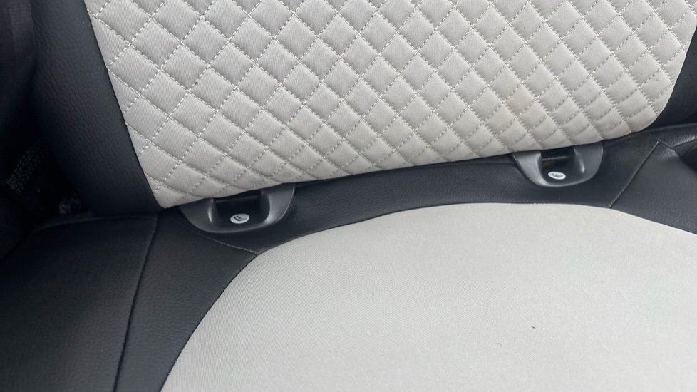 Fiat 500 1.0 Mild Hybrid Dolcevita [Part Leather] 3dr Petrol Hatchback - Image 33